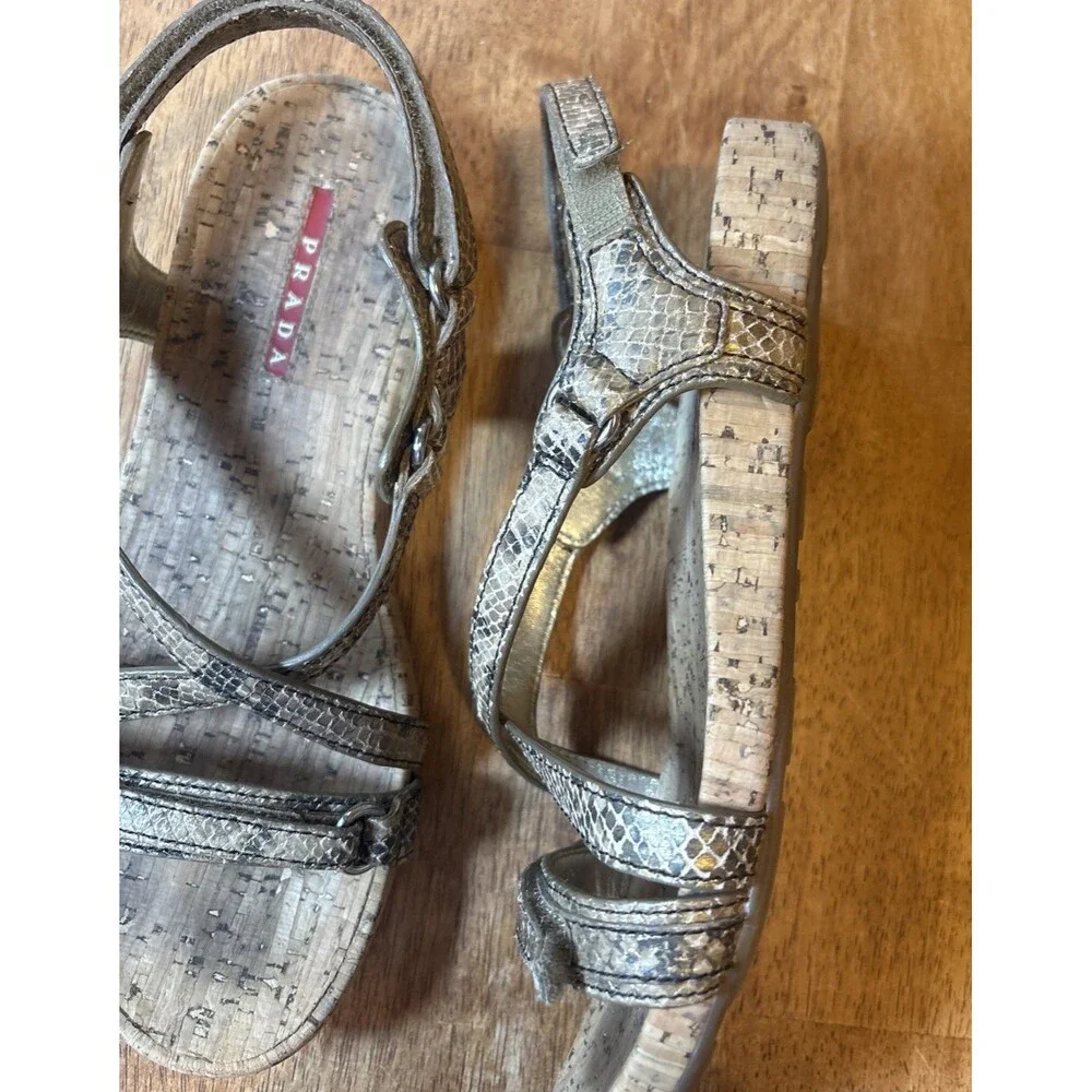 Prada Flat sandal Gold Snake Print Cork Women’s size 37 US 6.5 Vintage - Picture 6 of 9